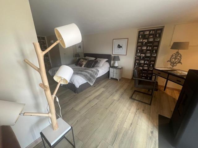 Agreable Chambre D Hote Avec Piscine Et Jacuzzi Thégra Exterior photo